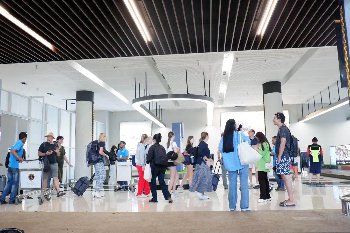 Penumpang Bandara Komodo Labuan Bajo meningkat efek ASEAN Summit