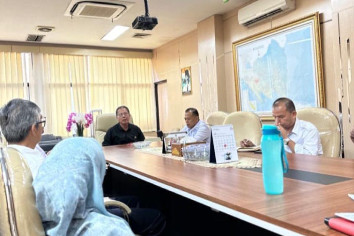Ketua DPRD Lampung fasilitasi aspirasi tiga kepala desa kecamatan Way Jepara