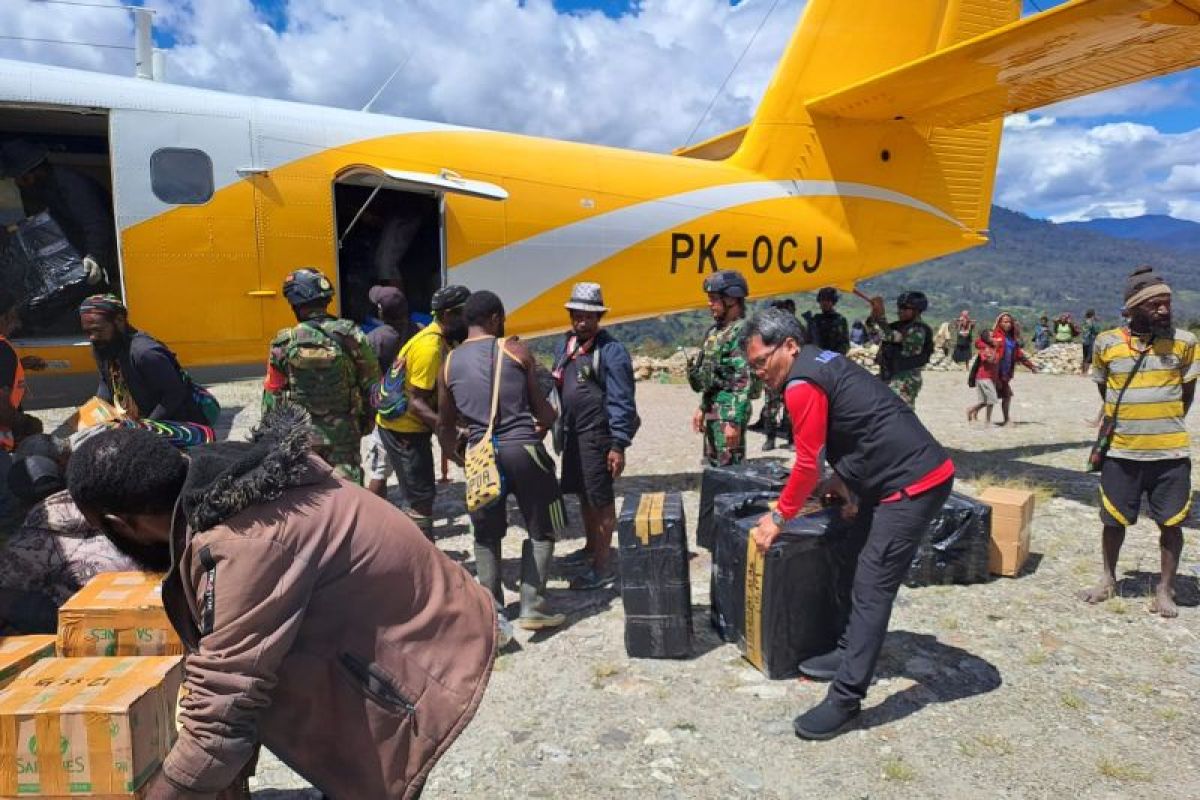 Bantuan Kemensos diterima warga terdampak kekeringan di Puncak