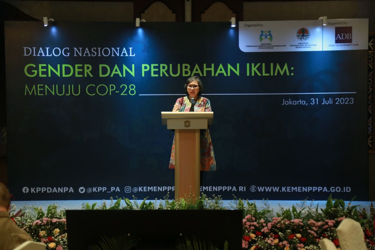 Indonesian women facing fairly major climate change impacts: Ministry