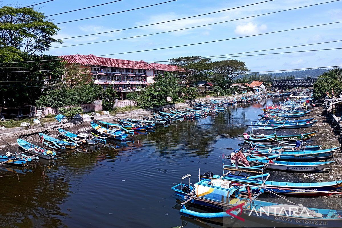 Pemkab  Cilacap segera uji coba perahu nelayan berenergi listrik