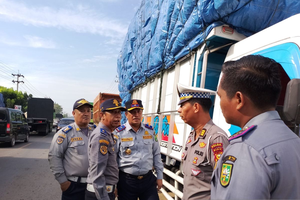 Tim gabungan jaring 40 kendaraan di Inhu langgar aturan