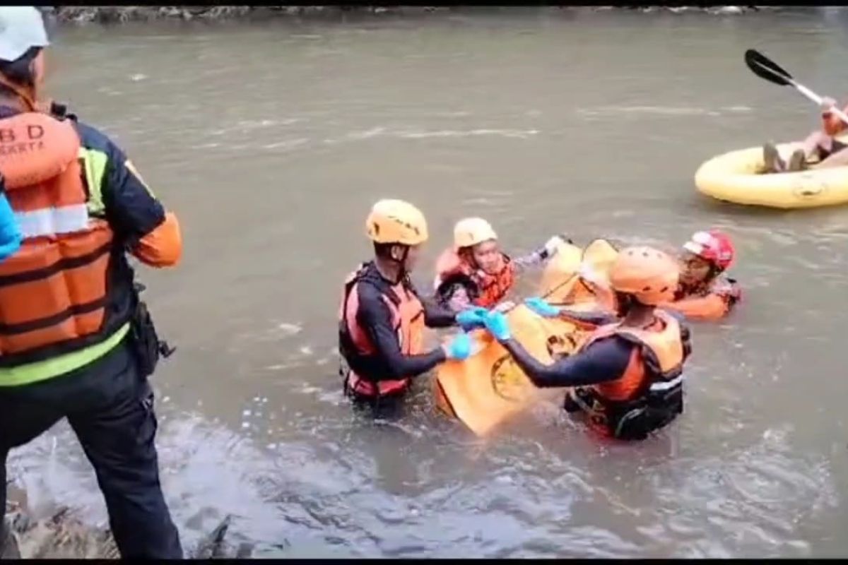 SAR temukan bocah tenggelam di Ciliwung dalam kondisi meninggal dunia