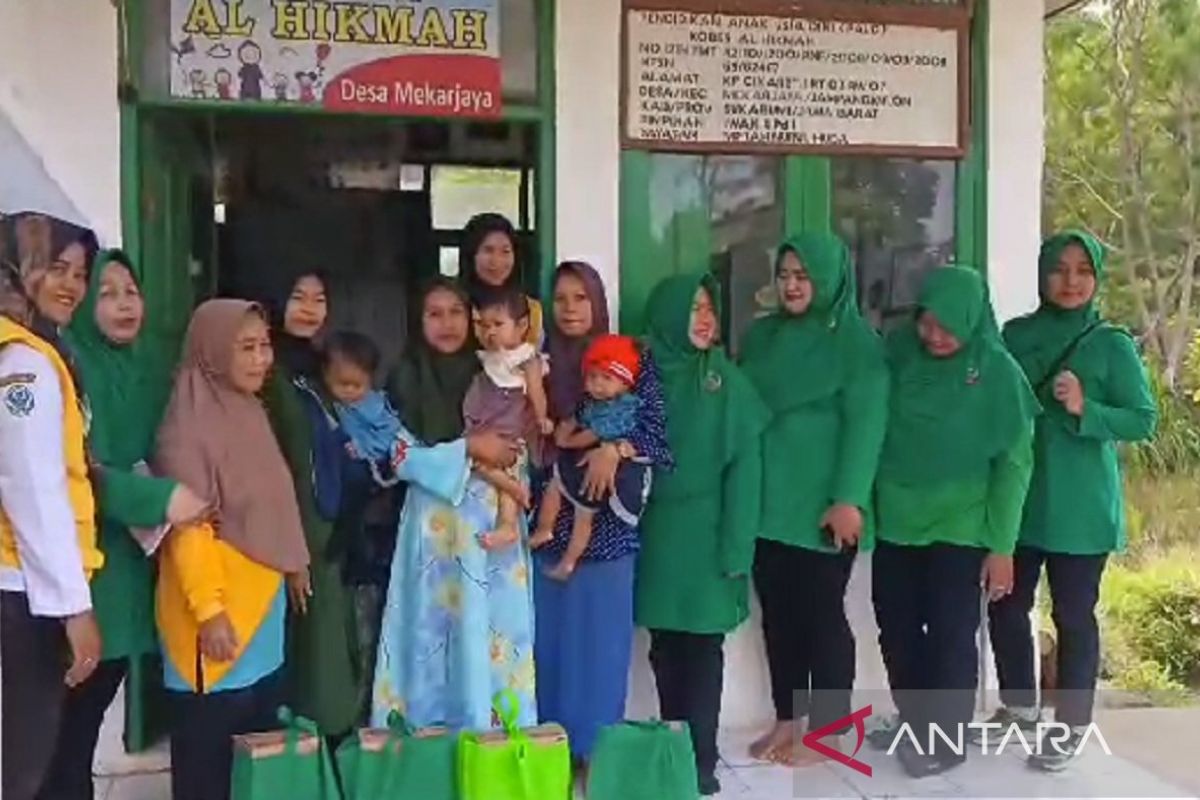 Kodim 0622 Sukabumi salurkan makanan bergizi dan vitamin untuk anak stunting