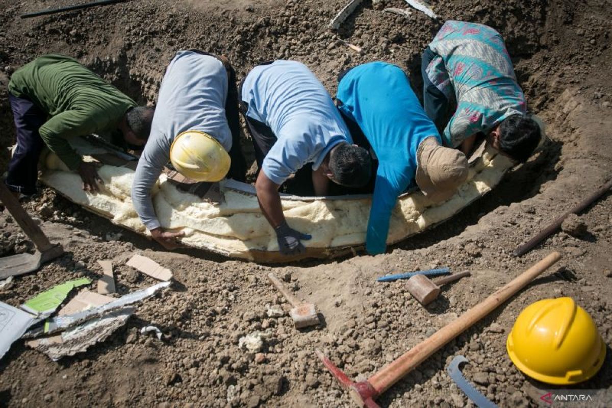 Ekskavasi fosil gading gajah purba di Sragen