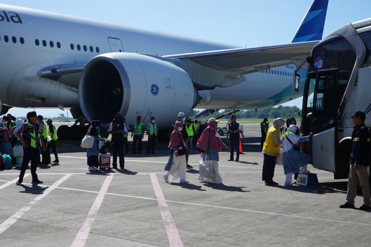 Bandara Hasanuddin terima jamaah haji kloter terakhir