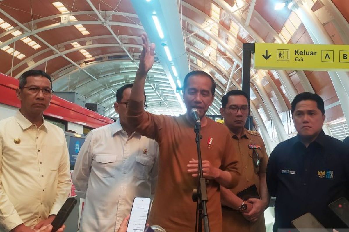 Presiden Jokowi: Pemerintah akan koreksi jika ada kekurangan di LRT