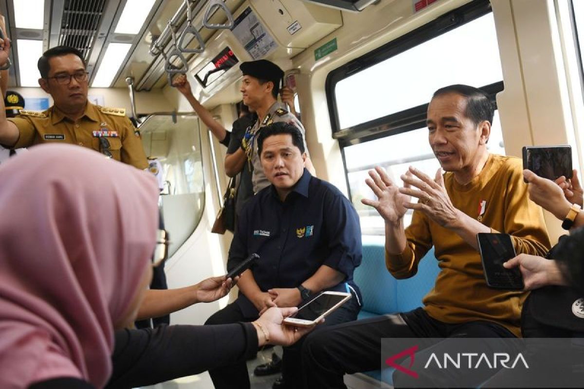 Presiden Jokowi kembali jajal kereta LRT Jabodebek