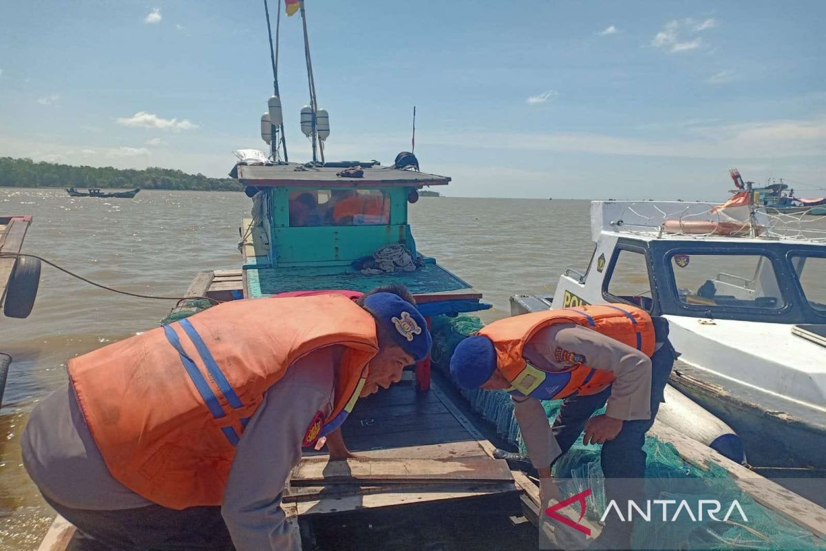 Polres Asahan Sumut menggelar patroli laut berikan rasa aman
