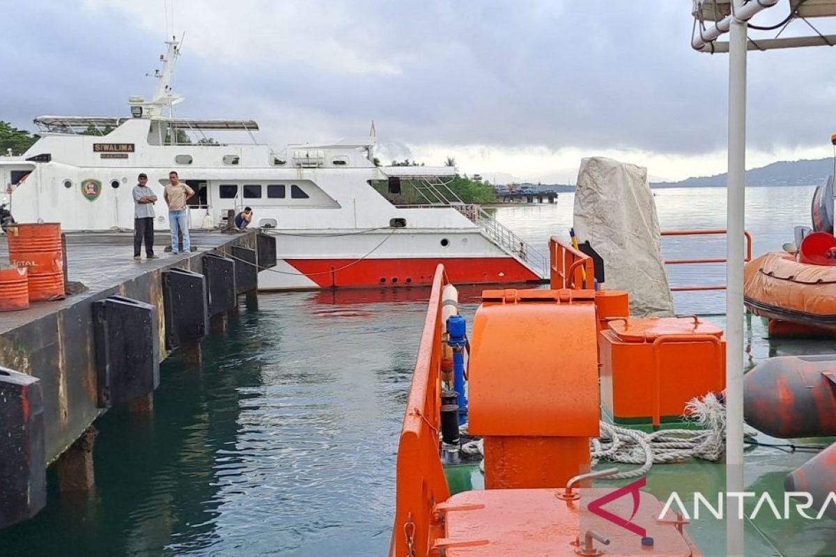 KN Abimanyu  dikerahkan untuk cari warga SBB hilang di laut