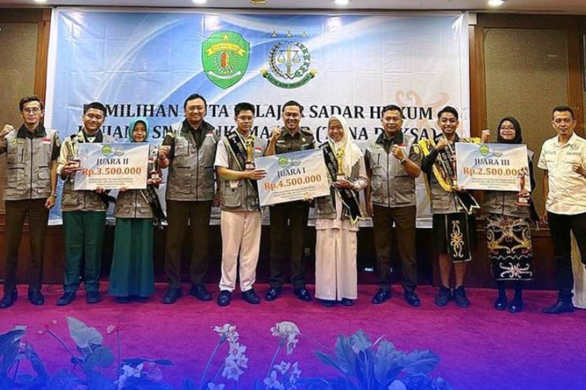 Kejari Samarinda lakukan pembinaan melekat terhadap Duta Pelajar Darkum