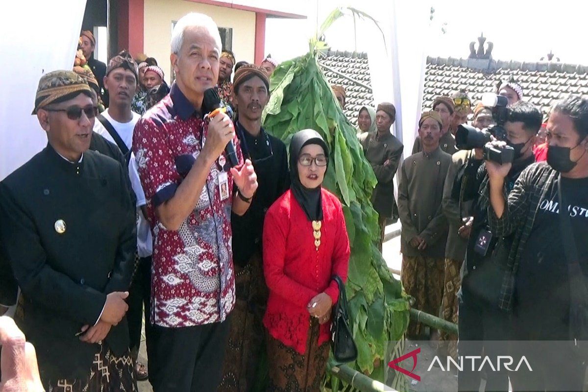 Gubernur Ganjar hadiri kirab budaya tungguk tembakau di Boyolali