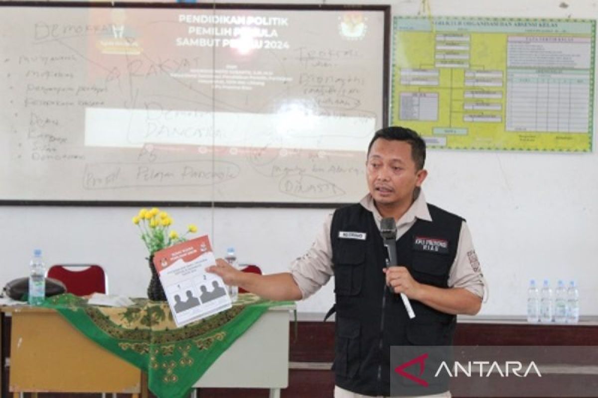 KPU Riau sosialisasikan pemilu ke sekolah guna jaring pemilih pemula
