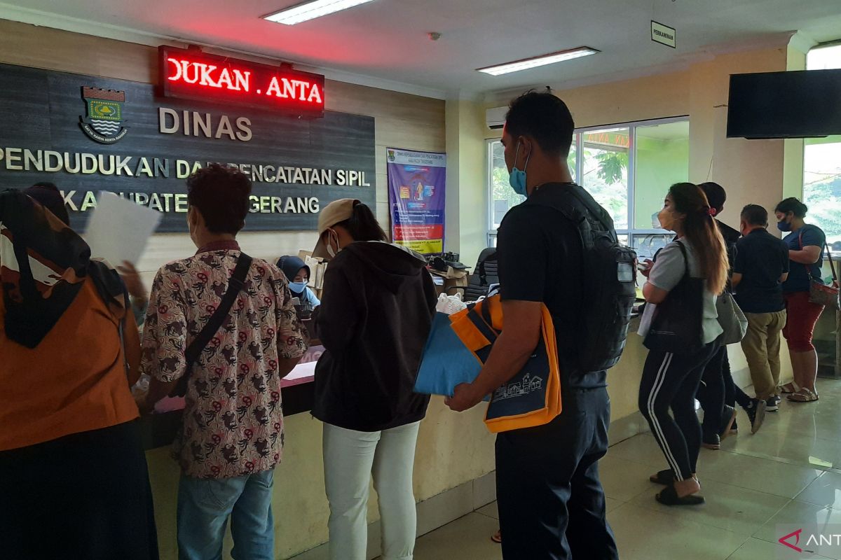 Dalam sehari Disdukcapil Tangerang terima 200 pengajuan KTP digital