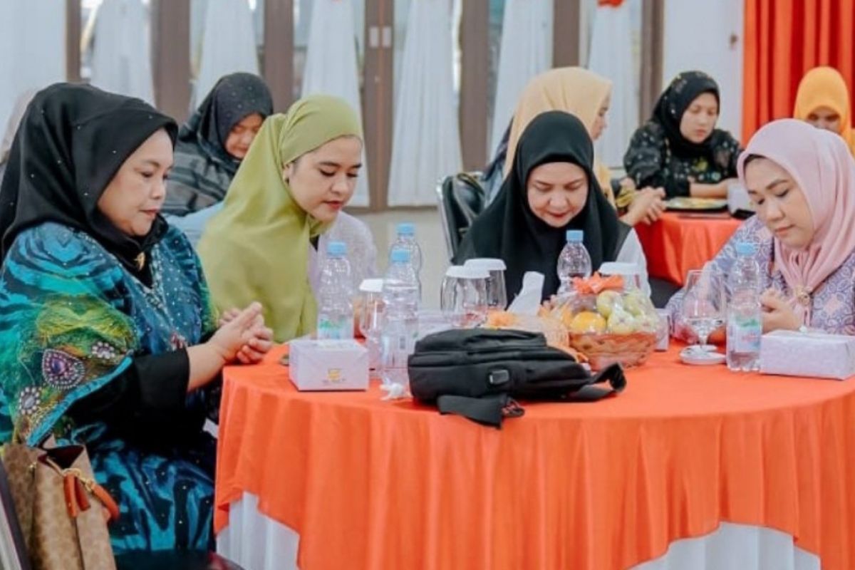 Pererat silaturahim, DWP Kota Medan gelar pengajian