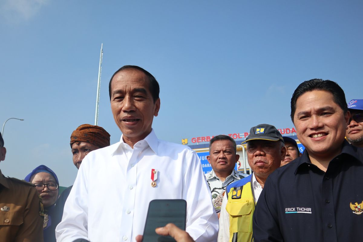 Jokowi sebut perjalanan Jakarta-Sukabumi dengan Tol Bocimi cukup 2,5 jam
