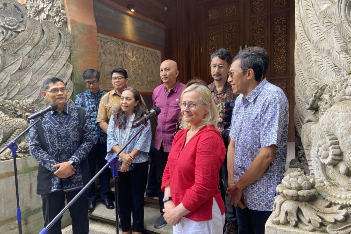 Bali discusses 2045 emissions target with international organizations