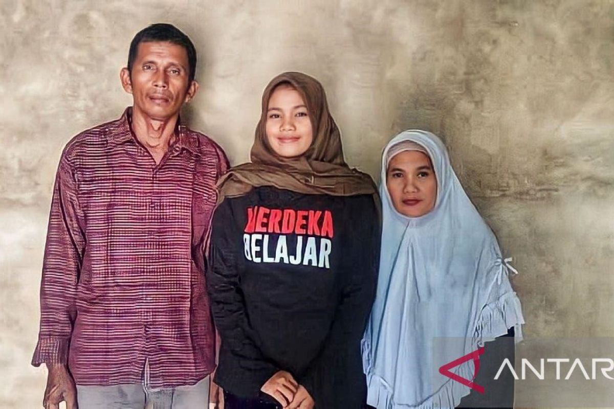 Kisah Nuraini, anak nelayan Sungai Rokan raih beasiswa PHR ke Universitas Pertamina