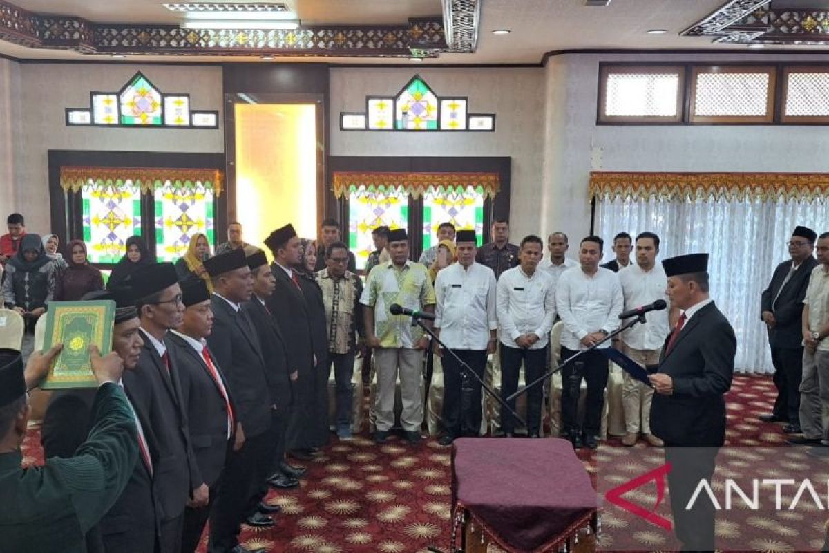 Pj Gubernur minta KIP pahami aturan berlaku khusus di Aceh saat Pemilu 2024