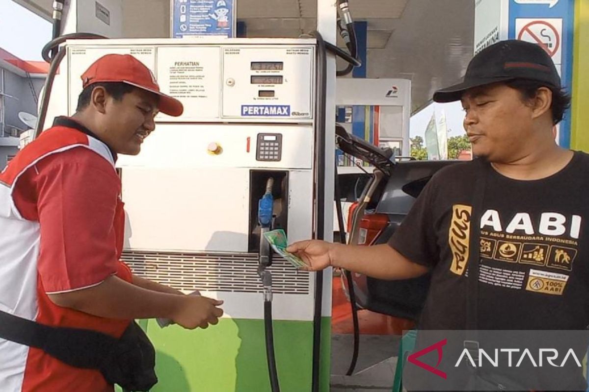 SPBU di Madiun berikan BBM gratis 2,5 liter bagi pembeli bernama Agus