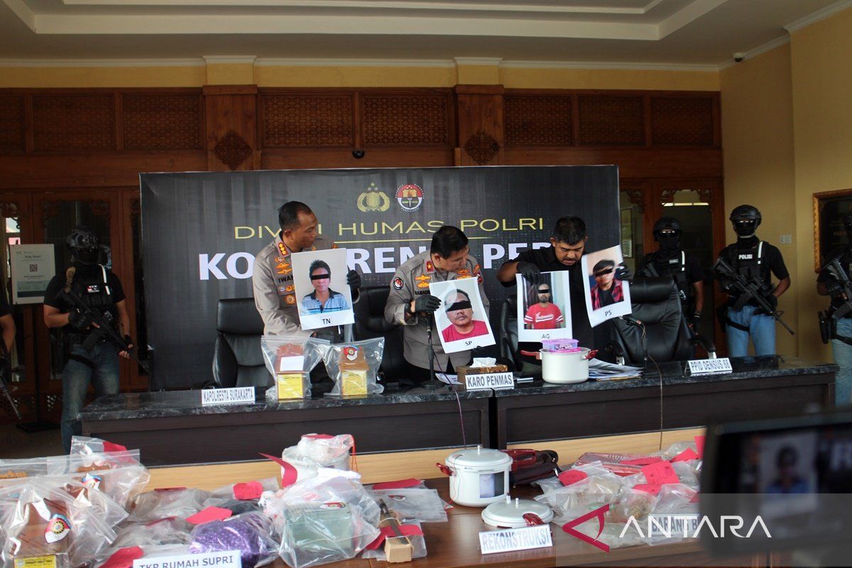 Terduga teroris S terlibat bom Bandung, kumpulkan dana dari kotak sumbangan