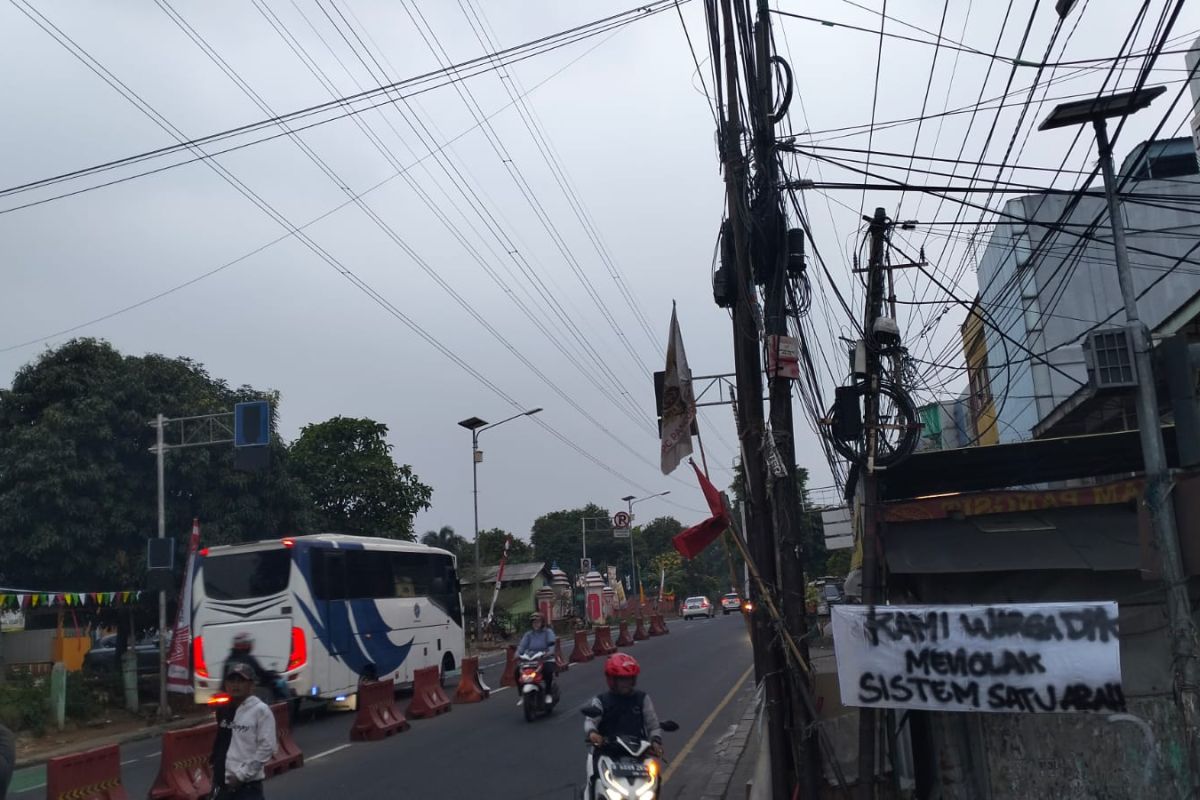 Uji coba sistem satu arah di Jalan Nusantara Depok Sabtu besok dibatalkan