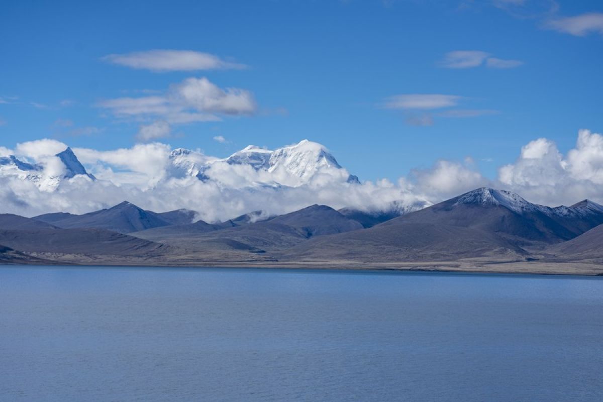 Studi ungkap penurunan salinitas danau di Dataran Tinggi Qinghai-Tibet