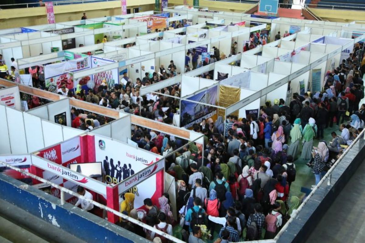 Pemkab Banyuwangi dan 67 perusahaan gelar pameran bursa kerja