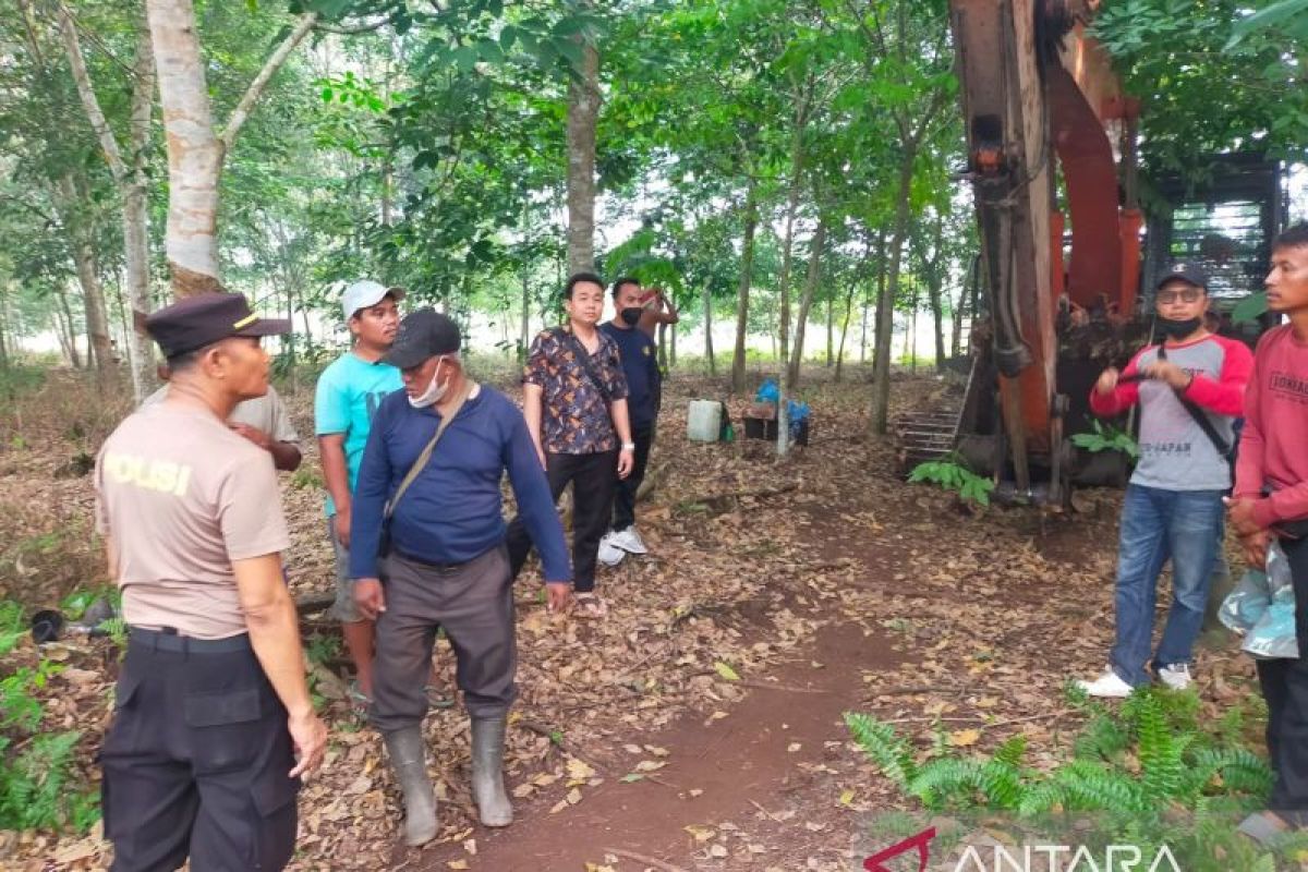 Titik api muncul di Sei Kepayang Asahan, PT IPS kerahkan alat berat