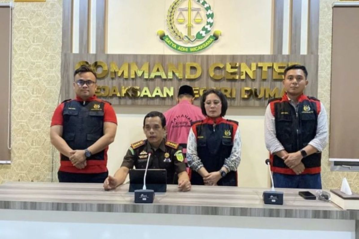 Jaksa Tahan Tersangka Korupsi Baznas Dumai Senilai Rp142 Miliar Antara News 5068