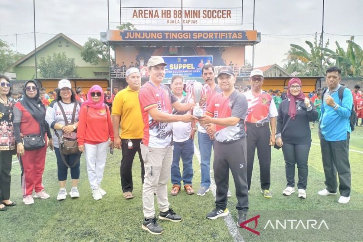 Legislator Kapuas dukung pengembangan sepak bola usia dini