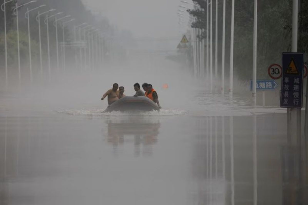 Banjir akibat Topan Doksuri kini terjang timur laut China