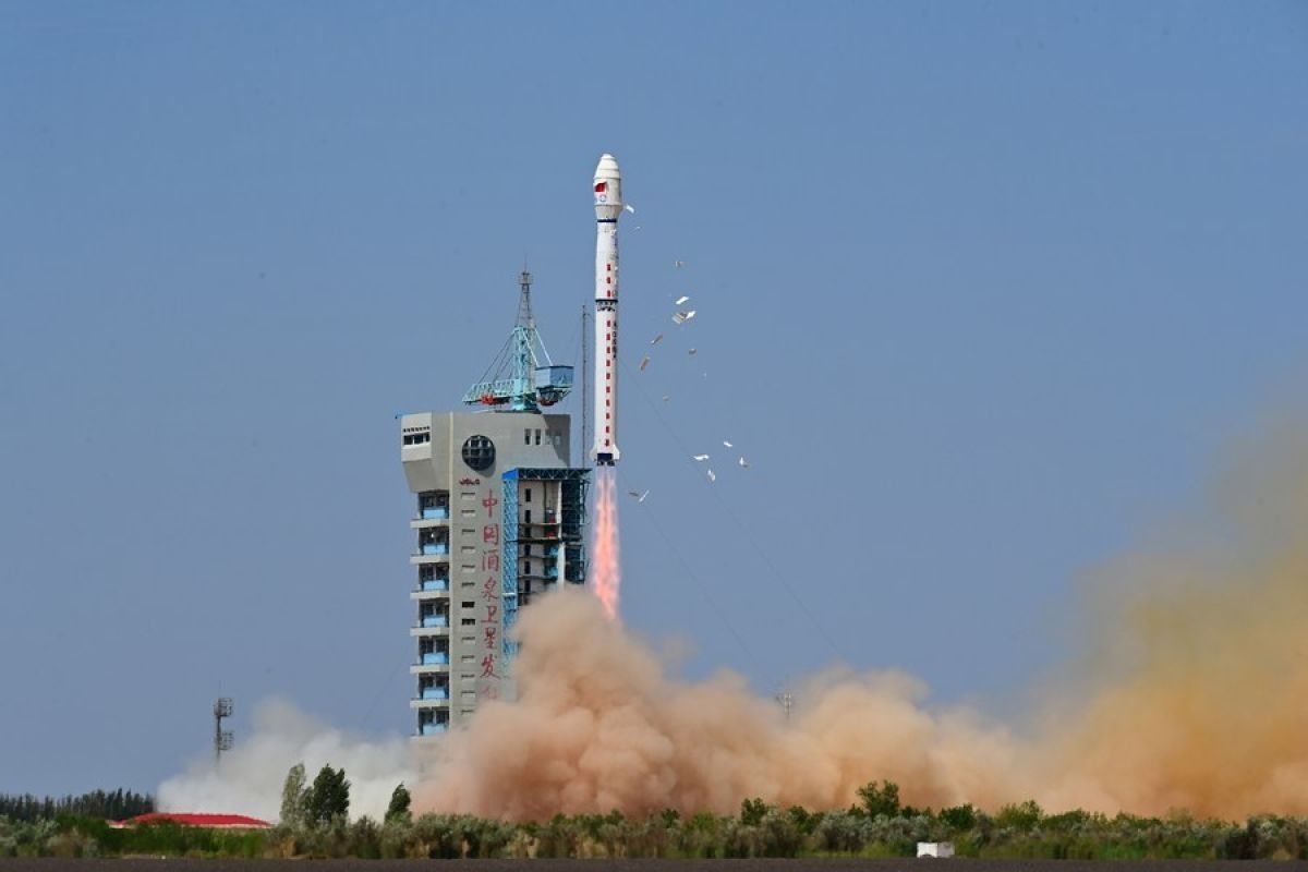 China luncurkan sebuah satelit meteorologi Fengyun-3F