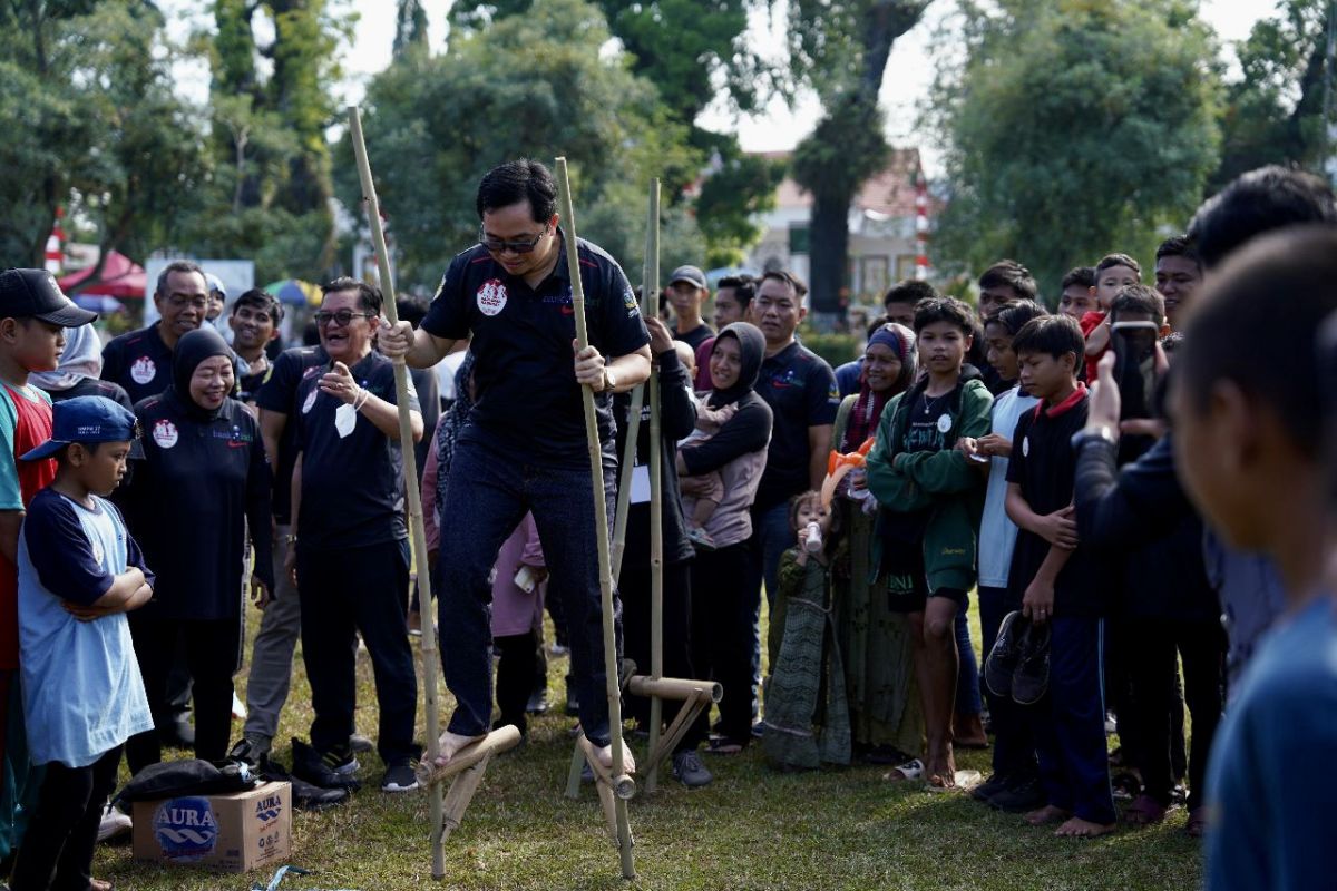 Pemkab HST peringati hari anak dengan lomba permainan tradisional