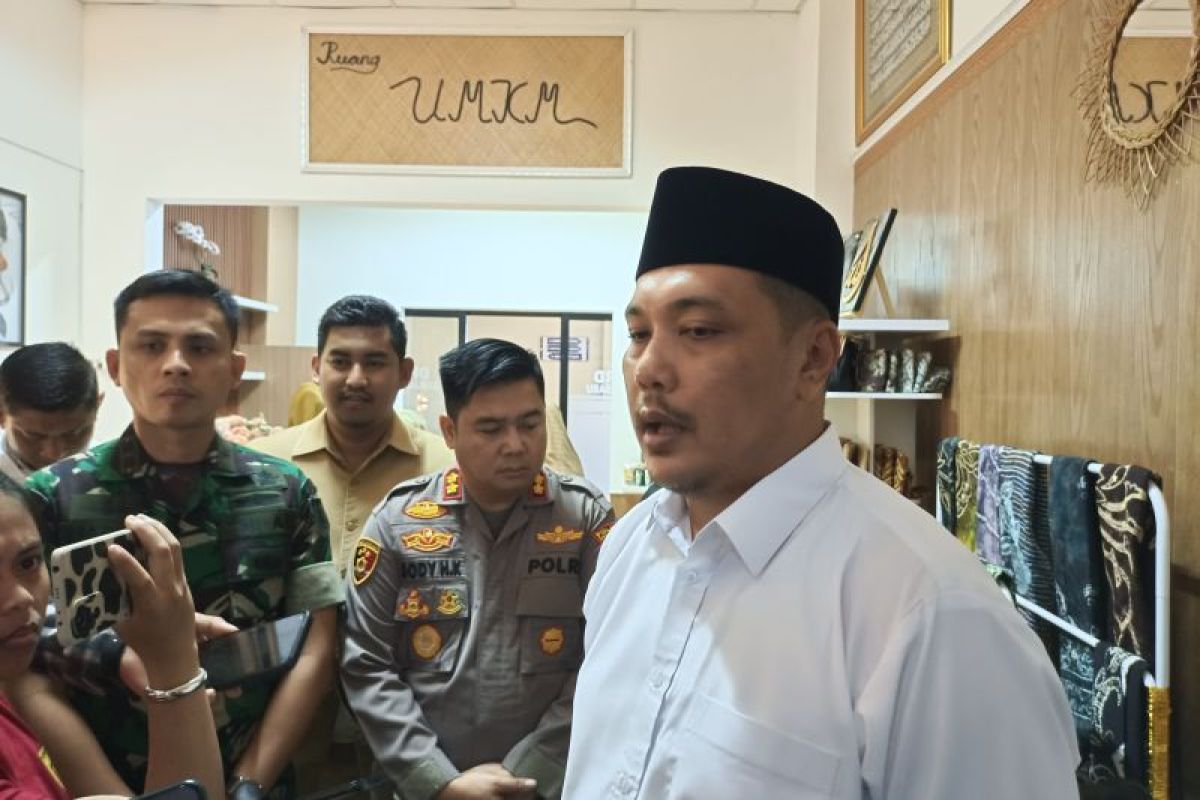 Wali Kota Aditya apresiasi ruang UMKM di sekretariat DPRD