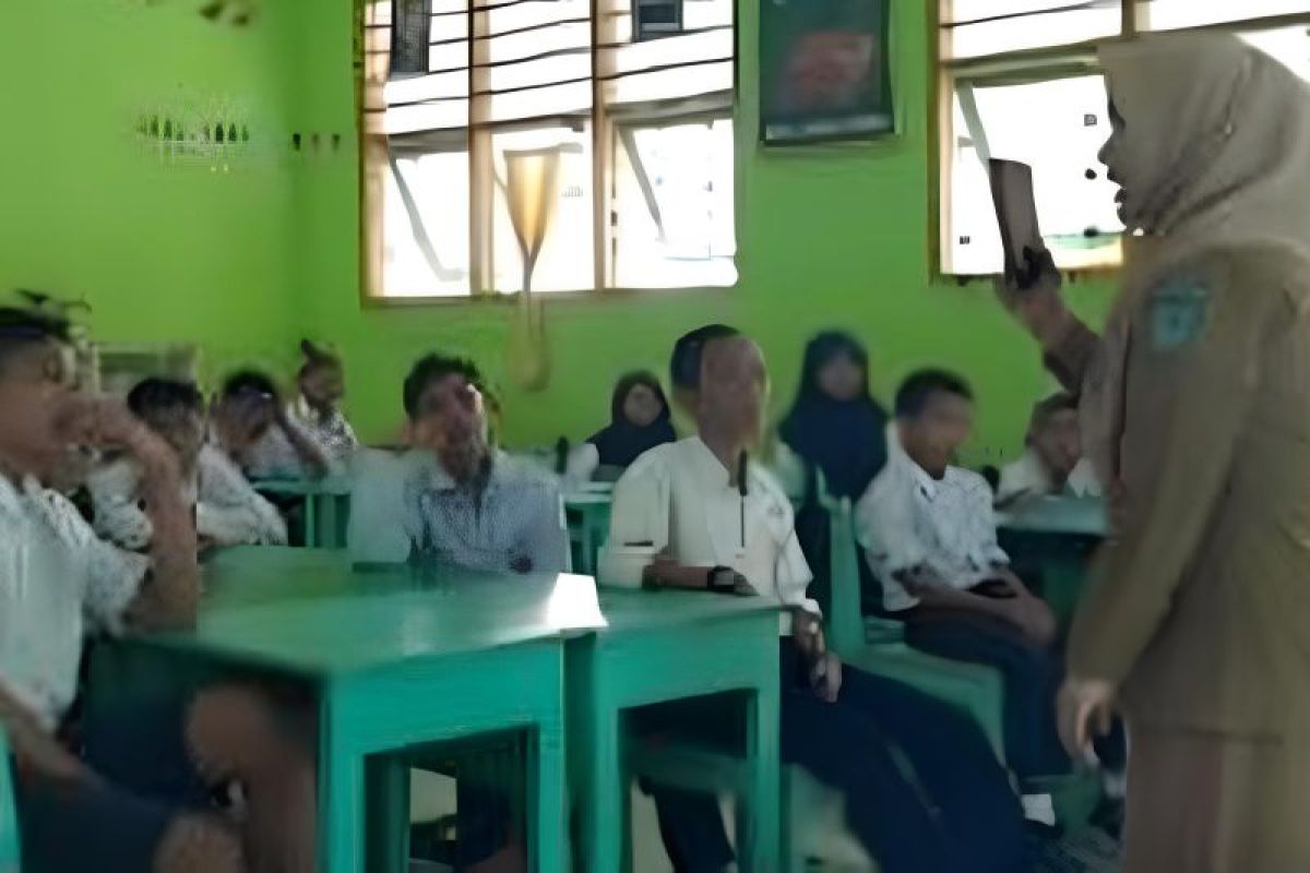 Kominfo Banggai Kepulauan kenalkan TIK kepada pelajar SMP-SMA