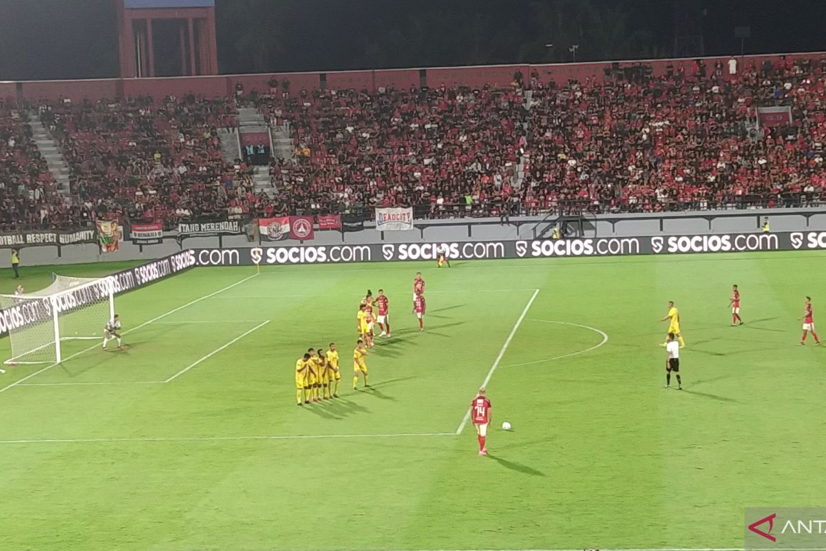 Bali United ditahan imbang 1-1 oleh Persik Kediri