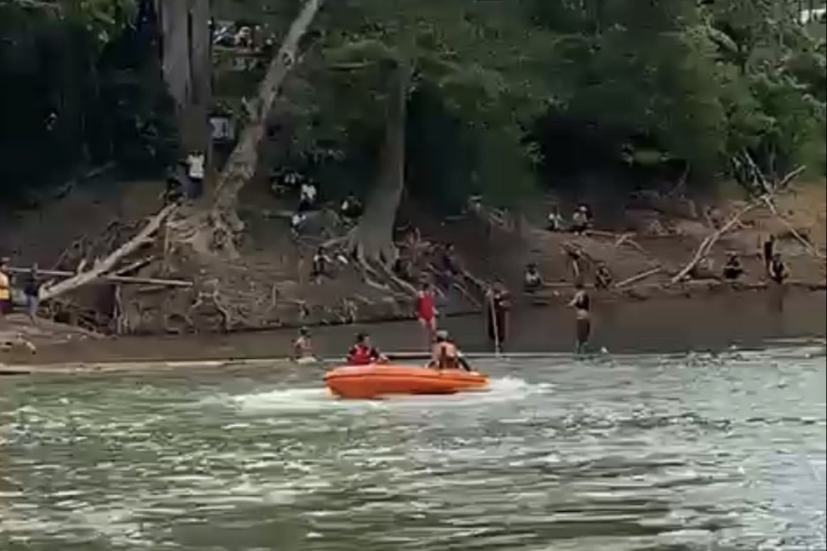 Bocah 12 tahun tenggelam saat bermain di Sungai Paringin