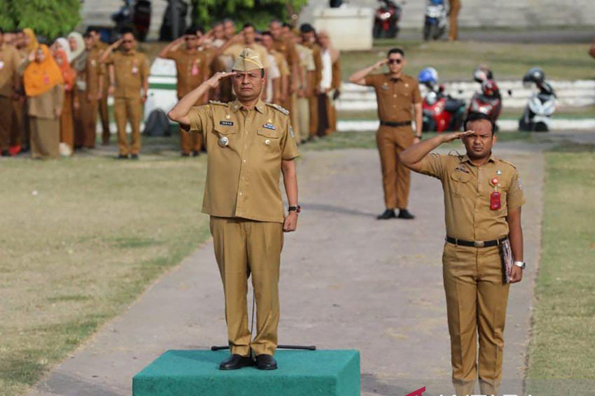 Pj Wali Kota Lhokseumawe ancam copot pejabat yang malas