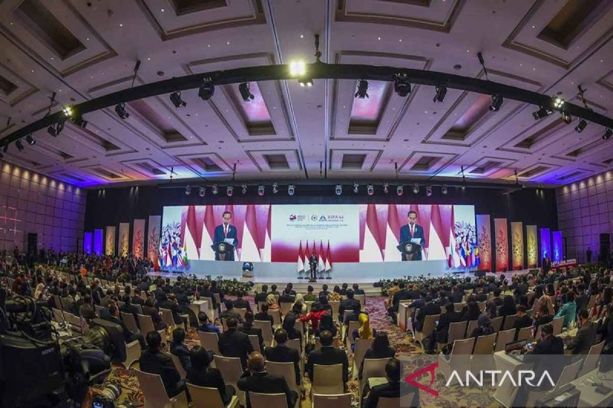 Jokowi: Soliditas ASEAN penting agar bisa berperan sentral dan relevan