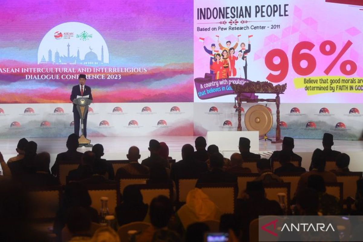 Jokowi: ASEAN harus jadi jangkar perdamaian dunia