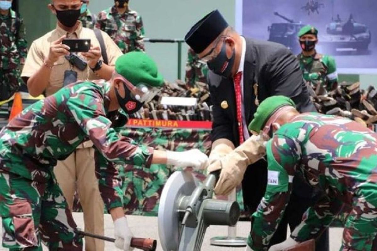 Kodam XVI/Pattimura musnahkan 723 senjata api rakitan sisa konflik Maluku