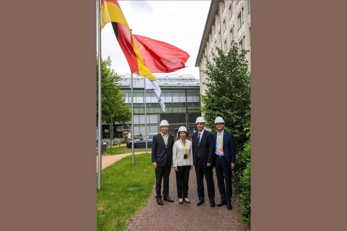 Pemimpin Shanghai Electric Berkunjung ke Siemens di Jerman