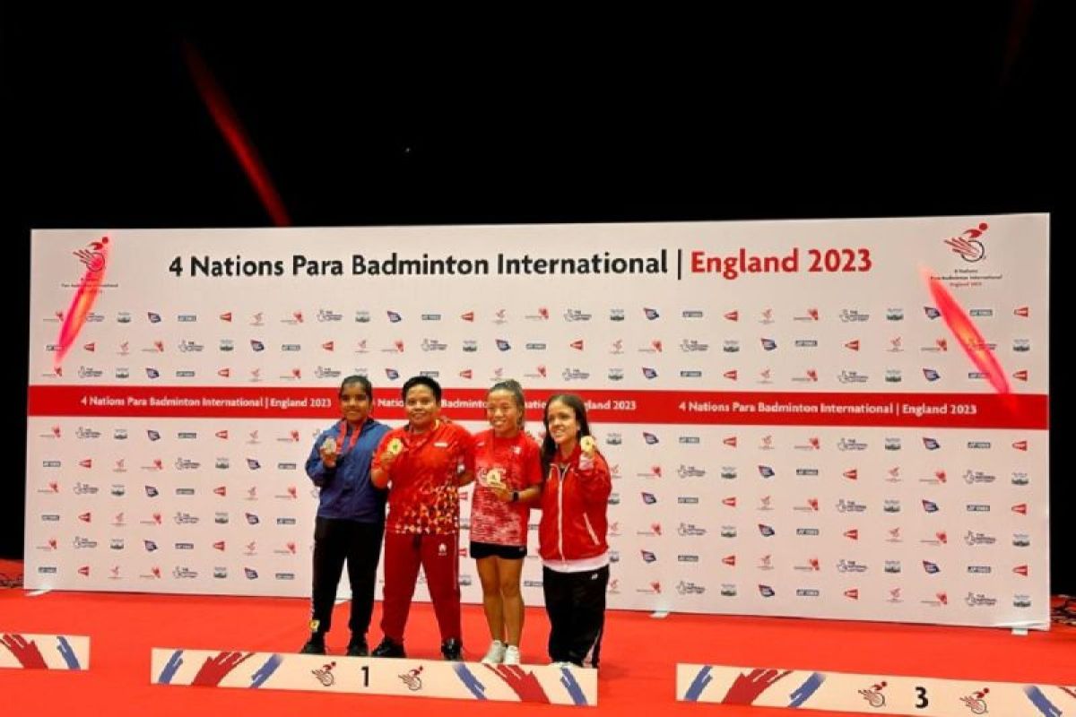 Timnas bulu tangkis Indonesia raih empat gelar juara di Inggris