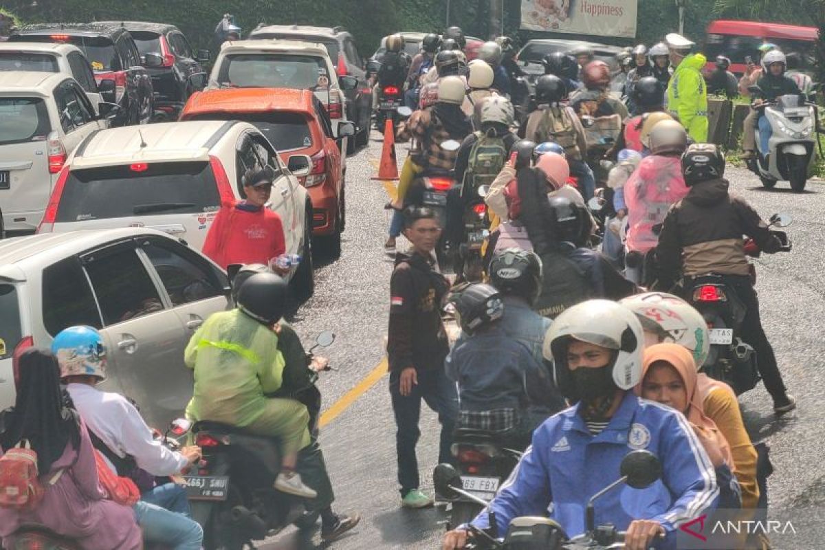 Pemkab Cianjur meminta pembangunan Tol Cianjur segera terwujud