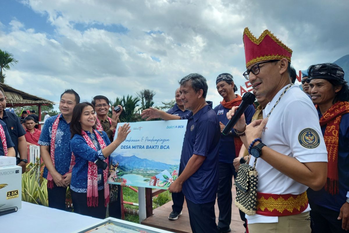 BCA perkuat komitmen pengembangan Desa Wisata Kakaskasen Dua Tomohon