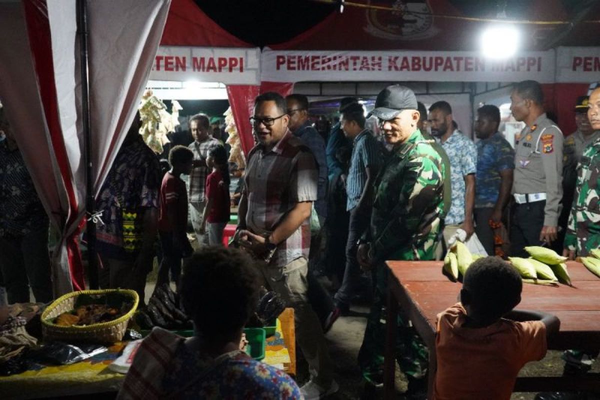 Pemkab Mappi buka pasar malam meriahkan HUT ke-78 RI