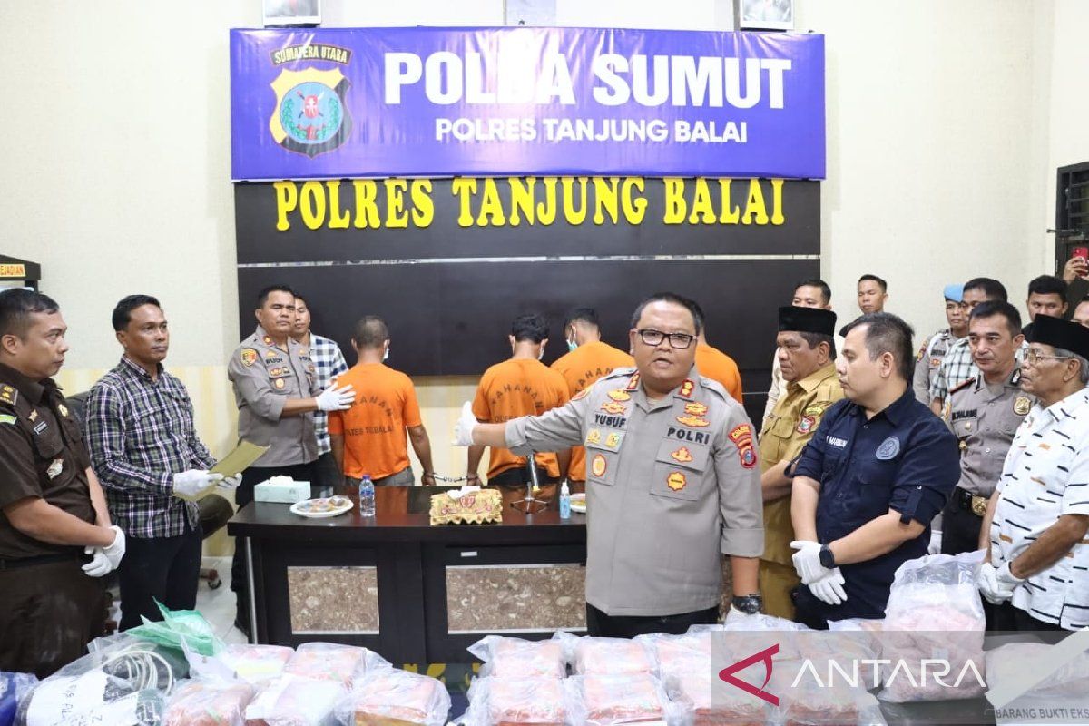 Polres Tanjung Balai gagalkan penyelundupan 15 kg sabu-10.000 butir ekstasi