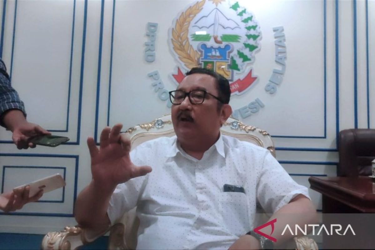 Pembahasan usulan tiga nama Pj Gubernur Sulsel di DPRD berlangsung alot