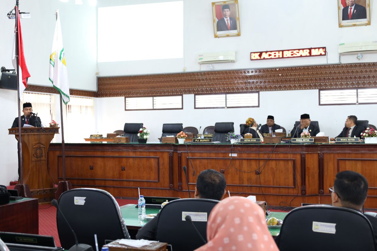 Pemkab Aceh Besar beri penghargaan pada OPD yang capai target PAD
